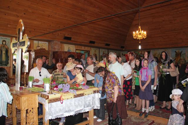 Procesiune pe „Drumul Crucii” la Piatra-Neamţ