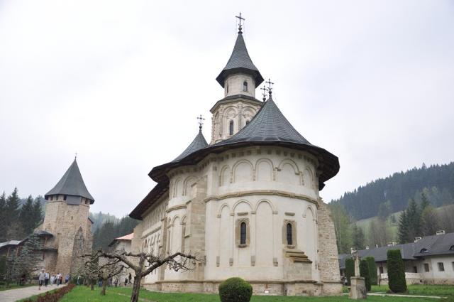 Stareţul Melchisedec Velnic, la slujba spălării picioarelor: „Cămara lui Hristos e împodobită cu veşmântul smereniei”