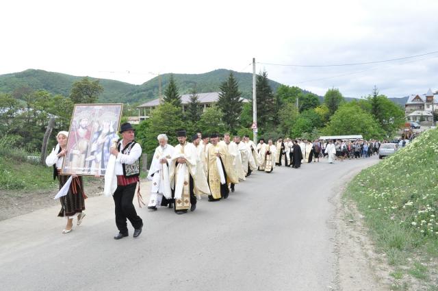 Rugăciuni de pomenire pentru episcopul Melchisedec în satul natal