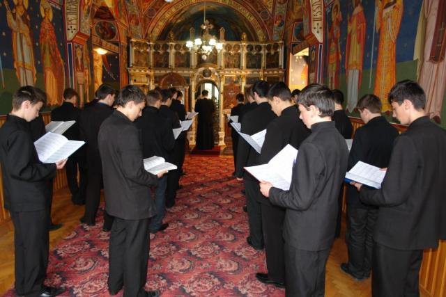Înscrieri pentru admiterea la seminariile ortodoxe din Mitropolia Moldovei şi Bucovinei
