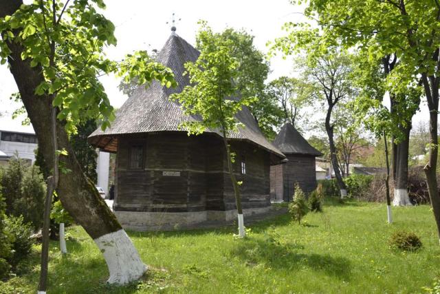 Biserica Vârgolici: o bijuterie şlefuită în lemn