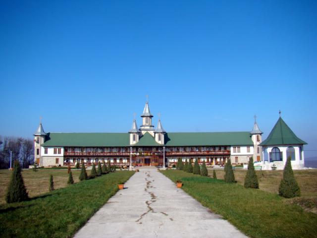 Mănăstirea Mălineşti, mărturie a unei istorii zbuciumate