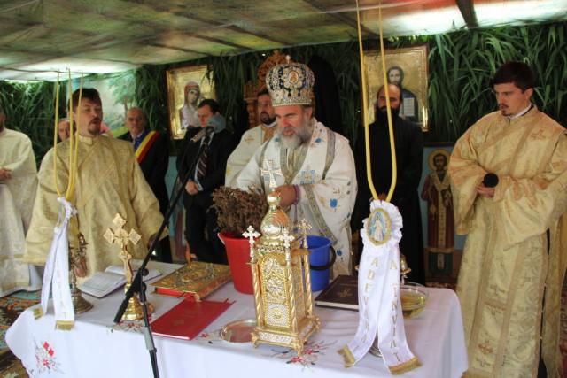 Piatra de temelie pentru Biserica "Înălţarea Domnului" - Pradaiş, Protopopiatul Sascut