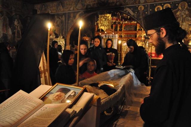 Credincioşi din toată ţara, la Mănăstirea Petru Vodă