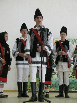 Parteneriat între Liceul Tehnologic ,,Ion Nistor” din Vicovu de Sus și Gimnaziul din Crasna-Cernăuți
