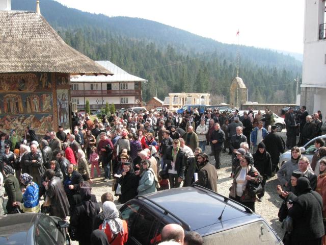 In memorian: Părintele Justin Pârvu, la punerea pietrei de temelie a Schitului Buba