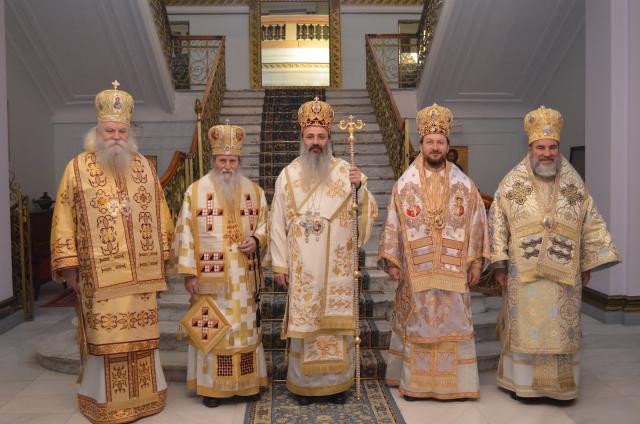 Slujiri arhiereşti în Mitropolia Moldovei şi Bucovinei de sărbătoarea Înălţării Domnului