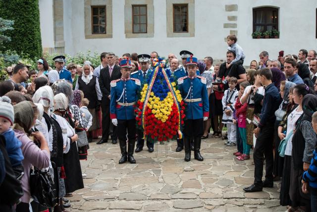 Liturghie arhierească la Mănăstirea Putna