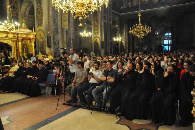 „Dacă muzica este unită cu rugăciunea, cu adevărat formează autenticul cuvânt”