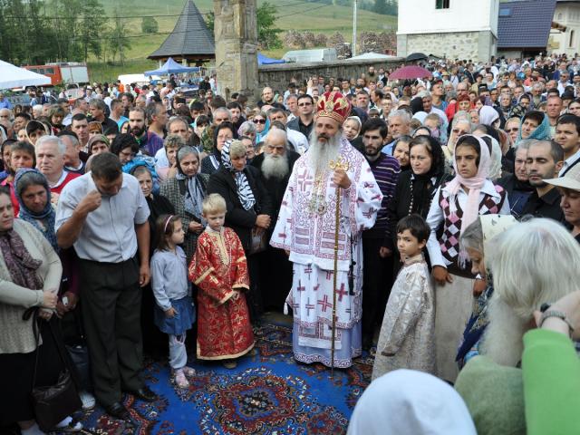 O inimă cât o țară: părintele Justin Pârvu
