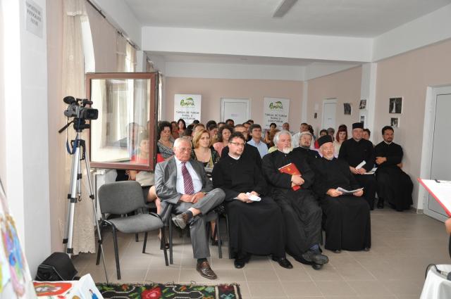 Simpozion dedicat vieţii religioase în satul românesc, la Ruginoasa