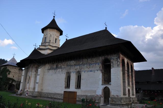 Biserica Mănăstirii Moldoviţa va fi resfinţită după aproape 500 de ani