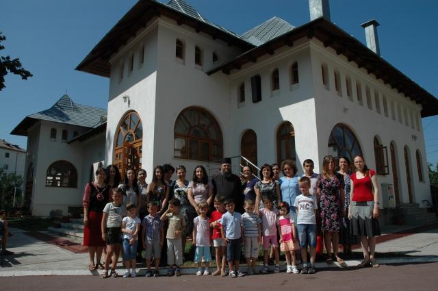 Şcoala de vară în parohia "Sfântul Ioan Botezătorul" din Botoşani