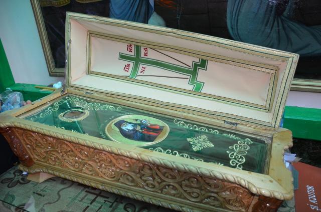 Moaştele Sfântului Cuvios Iosif, aşezate spre închinare la Mănăstirea Văratec