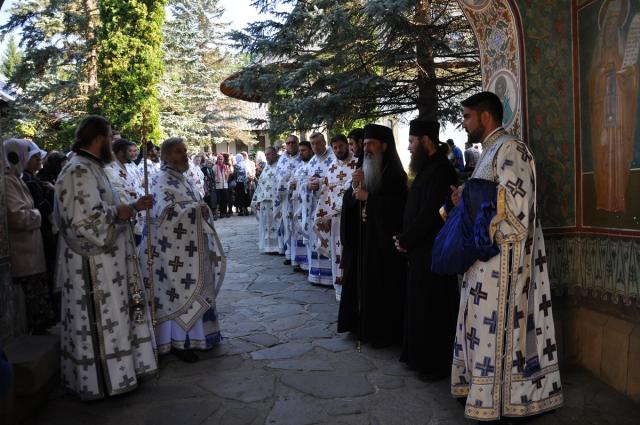 IPS Teodosie, la hramul Mănăstirii Sihăstria: „Sfânta Teodora este cea mai aleasă dintre sfinții cuvioși ai țării noastre”