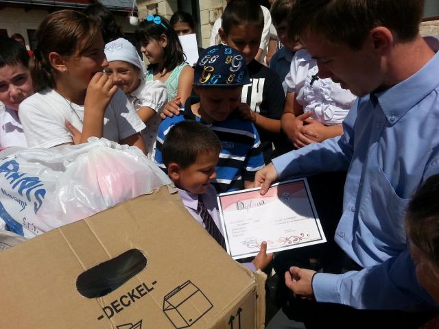 Tabăra de creație „Dăruind vei dobândi”, la parohia Filioara din Târgu Neamț