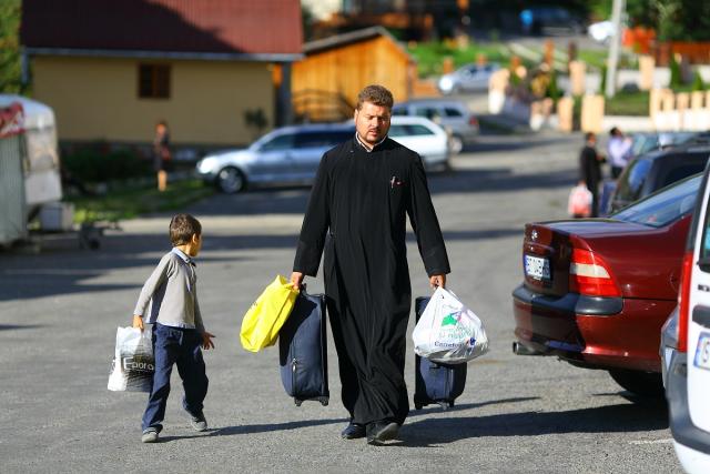„Familia - realizarea pe pământ a tainei Preasfintei Treimi“