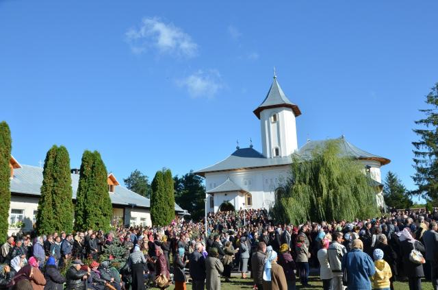 Biserica Mănăstirii Gorovei, resfințită de IPS Mitropolit Teofan