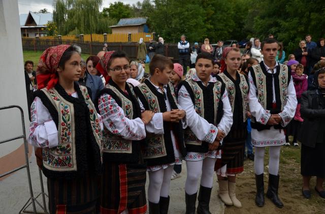 Biserica „Izvorul Tămăduirii” din localitatea Coșula, sfințită de IPS Mitropolit Teofan