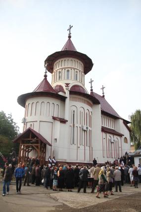 Cea mai mare biserică a Ministerului de Interne, sfinţită la Suceava