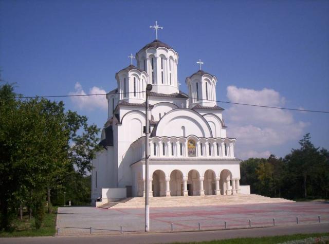 Catedrala Episcopală din Slobozia își sărbătorește hramul de toamnă