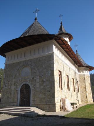 Complex parohial în parohia Galu