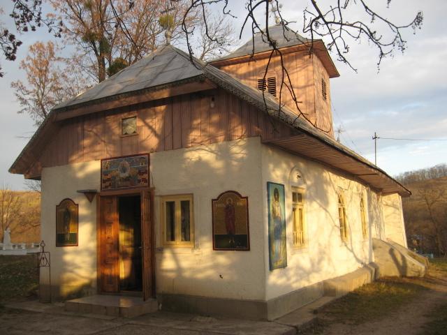 Noi porţi către ceruri în Eparhia Romanului şi Bacăului