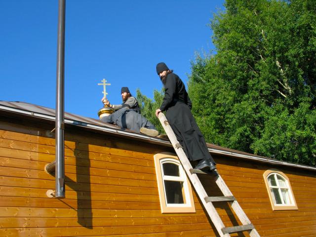 Biserica mobilă de la Mănăstirea Optina