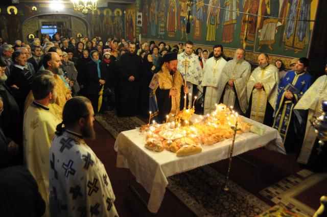 Hram la Biserica "Sfânta Parascheva" - Fundaţie din Iaşi