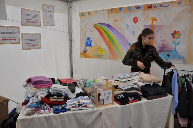 Stand în curtea Mitropoliei pentru promovarea Departamentului Pro Vita