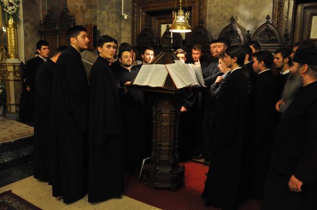 Slujba Privegherii în cinstea Sfintei Cuvioase Parascheva