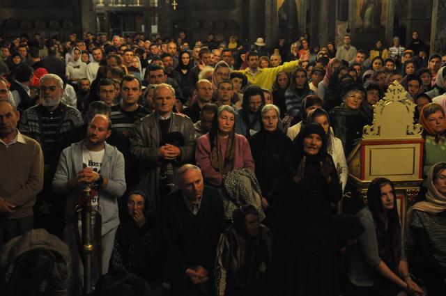 Slujba Privegherii în cinstea Sfintei Cuvioase Parascheva