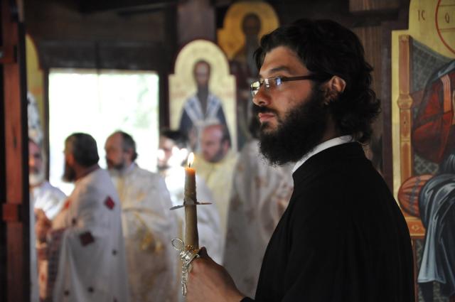 „Sfinţii Zenovie şi Zenovia au arătat o viaţă neţărmurită faţă de Dumnezeu”