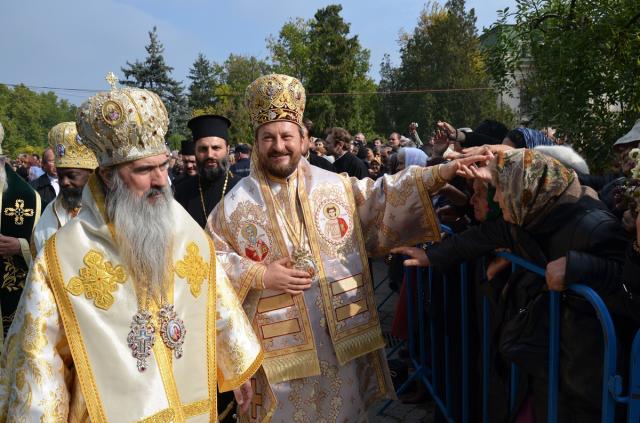 Slujba hramului Sfintei Parascheva, în imagini