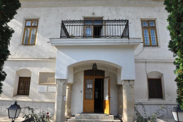 „Literatura religioasă. Posibilităţi de traducere“, la Mănăstirea Golia