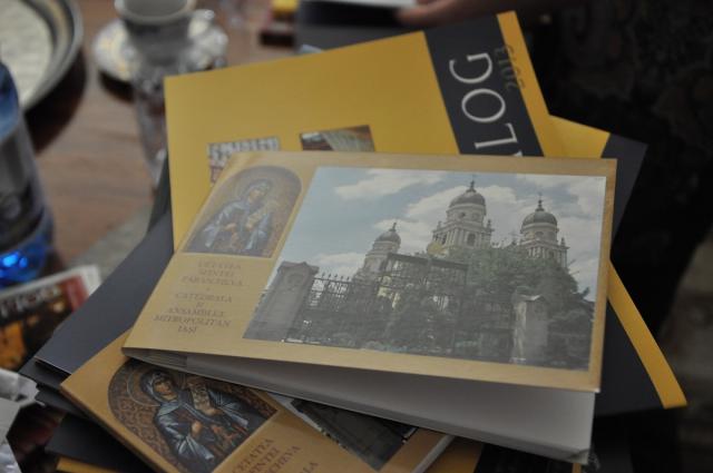 „Literatura religioasă. Posibilităţi de traducere“, la Mănăstirea Golia