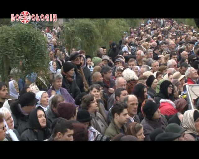 "Să nu pierdeţi legătura cu Dumnezeu!"