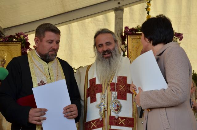 PS Innocentios, la resfinţirea bisericii din Dorobanţ: „Nu m-am bucurat niciodată de atâta ospitalitate şi dragoste“