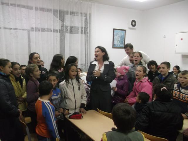 Proiectul social-educativ "Cartea Vie", lansat la Săvineşti