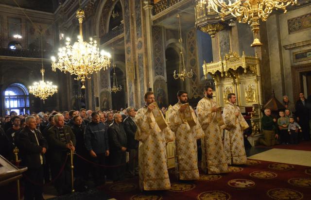 Slujire arhierească și hirotonie de preot la Catedrala mitropolitană din Iași