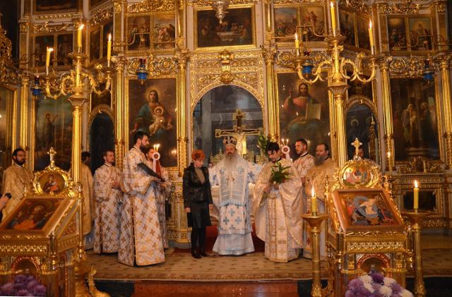 Slujire arhierească și hirotonie de preot la Catedrala mitropolitană din Iași