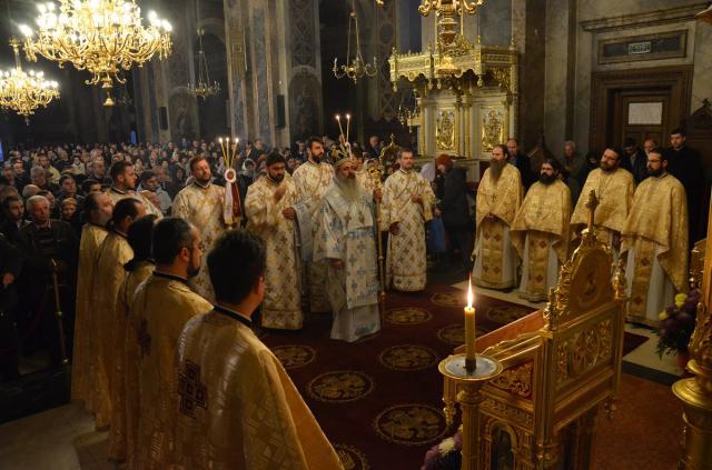 Slujire arhierească și hirotonie de preot la Catedrala mitropolitană din Iași
