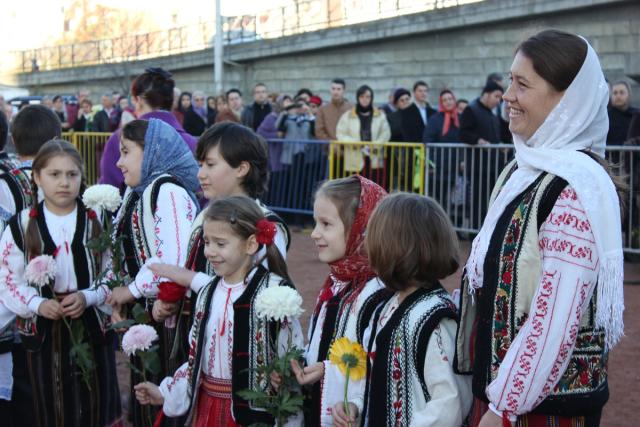 IPS Teofan: „Sfântul Ierarh Nectarie a devenit puternic prin suferinţă”