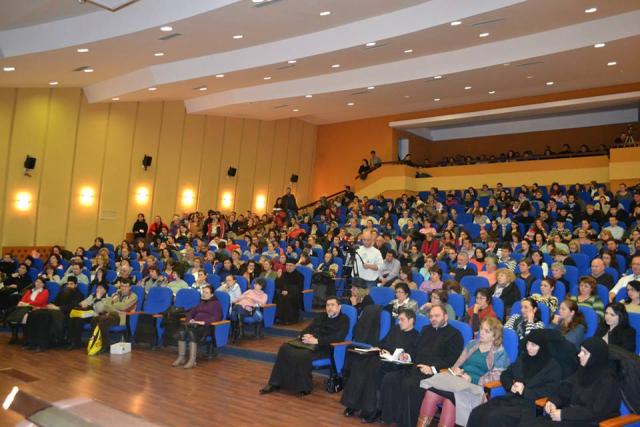 "Suferinţa reprezintă primul pas spre vindecare"