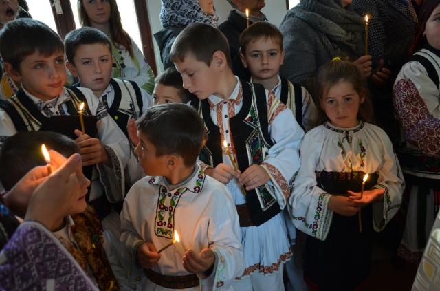2 mitropoliți, la sfințirea bisericii din Toșorog
