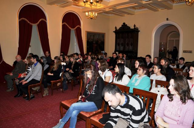 „Sfânta Împărtășanie ne oferă împreuna viețuire în taina Sfintei Treimi”