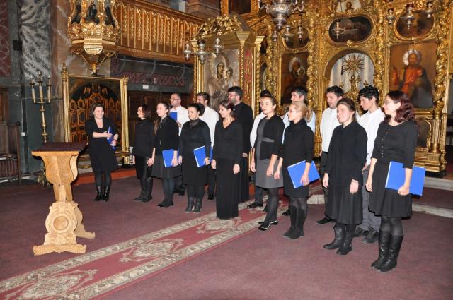 "Colindele mărturisesc adevărul Nașterii Domnului"