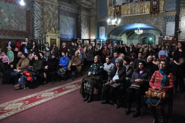"Colindele mărturisesc adevărul Nașterii Domnului"