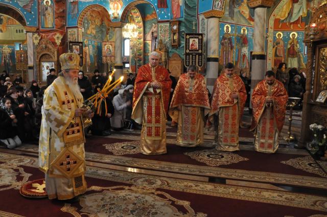 Liturghie arhierească la Catedrala oraşului Gura Humorului