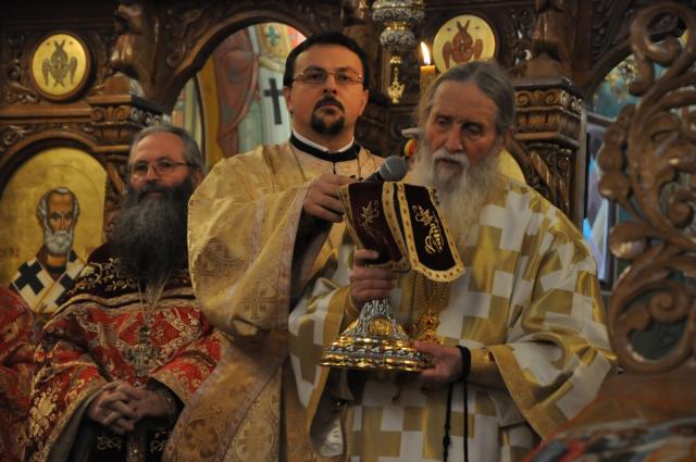 Liturghie arhierească la Catedrala oraşului Gura Humorului